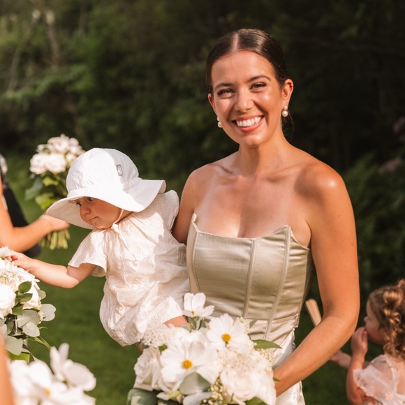 Meet your Posher, Florence - Picture 1 of 1